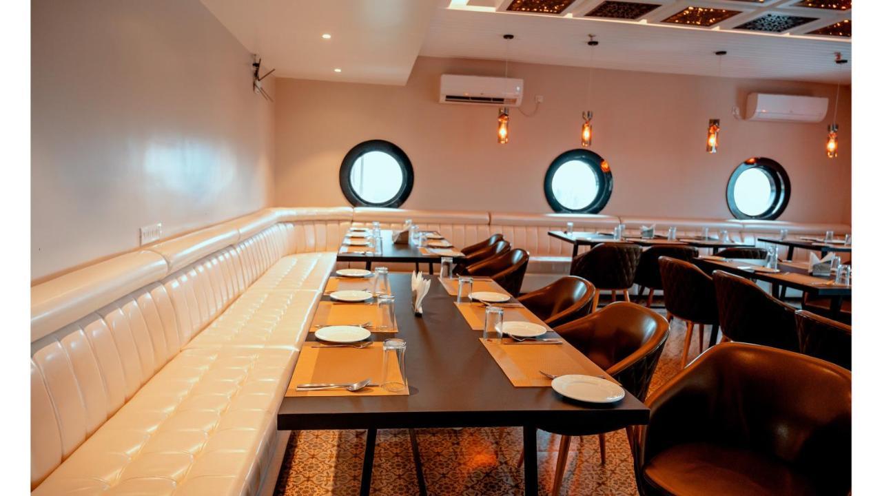 Hotel Dc Star Tarapith Eksteriør bilde