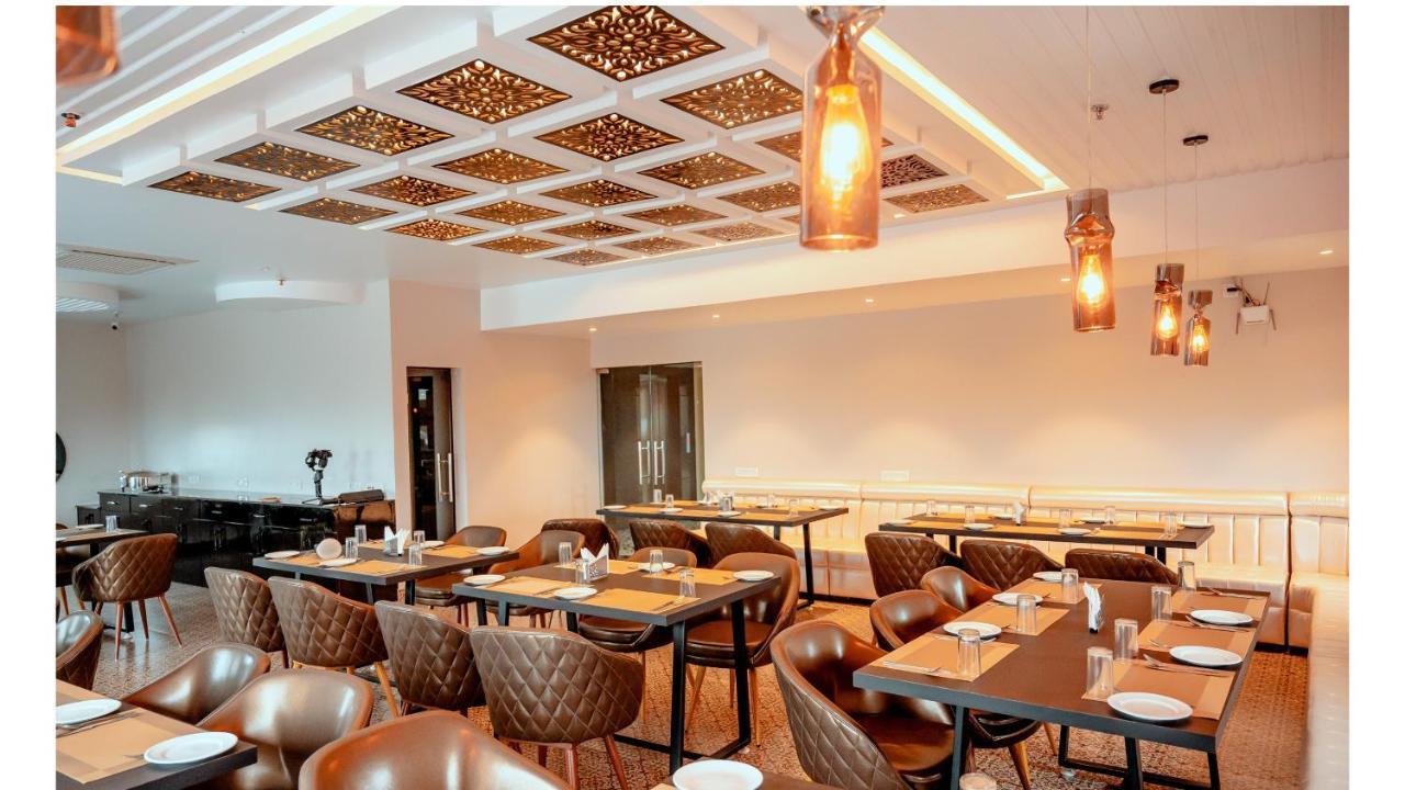 Hotel Dc Star Tarapith Eksteriør bilde