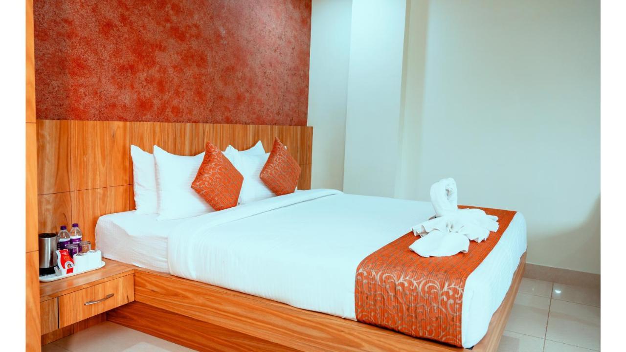 Hotel Dc Star Tarapith Eksteriør bilde