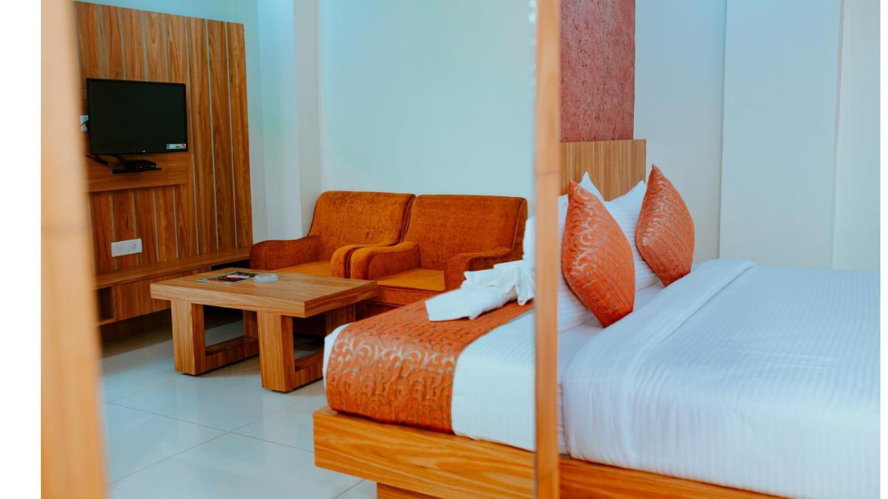 Hotel Dc Star Tarapith Eksteriør bilde