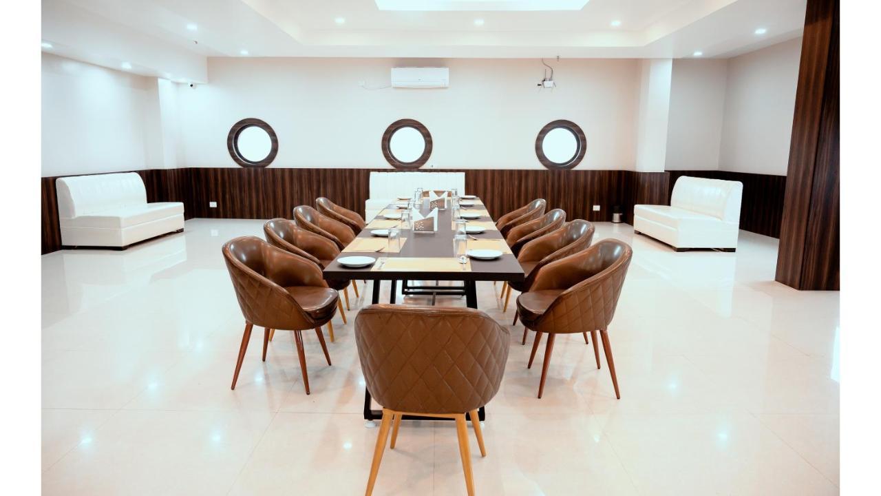 Hotel Dc Star Tarapith Eksteriør bilde